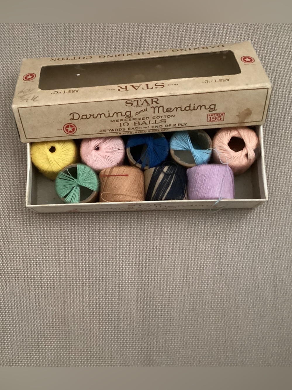 Vintage STAR Darning and Mending Cotton Assorted Pastel colors. Original. 10 c